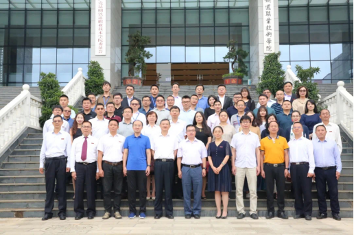 我院参加云南轨道交通职业教育集团成立大会477.png 我院参加云南轨道交通职业教育集团成立大会477.png