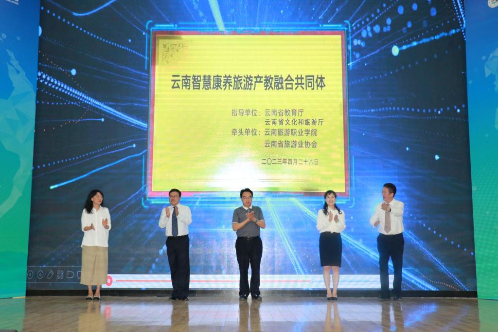 正在上传...