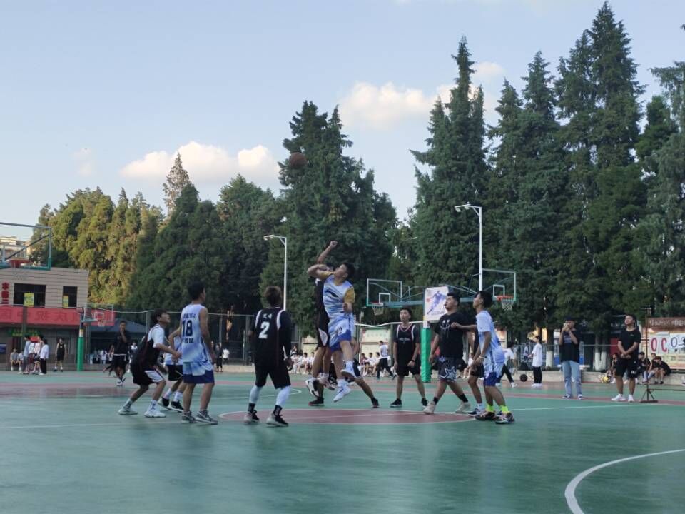 篮球赛3.jpg 篮球赛3.jpg