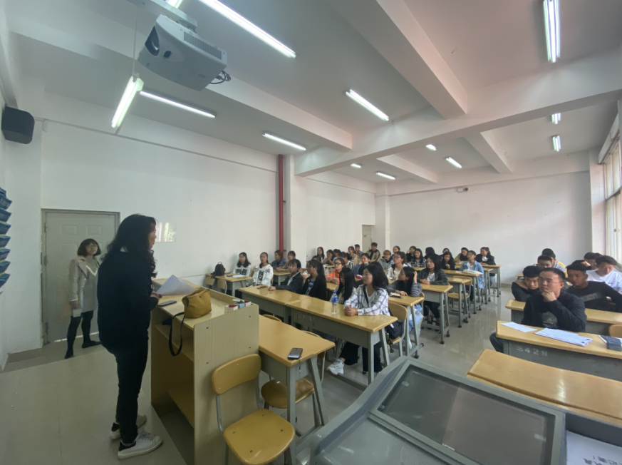 QQ截图20191119113351.png QQ截图20191119113351.png